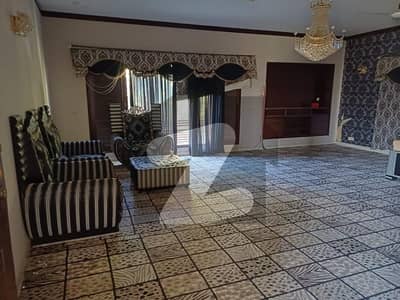 گلشنِ اقبال - بلاک 8 گلشنِ اقبال,گلشنِ اقبال ٹاؤن,کراچی میں 10 کمروں کا 2 کنال مکان 28.5 کروڑ میں برائے فروخت۔