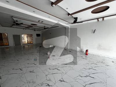 سینٹرل پارک ہاؤسنگ سکیم لاہور میں 8 مرلہ دکان 1.15 لاکھ میں کرایہ پر دستیاب ہے۔