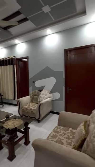 نیا ناظم آباد کراچی میں 5 کمروں کا 6 مرلہ مکان 1.5 لاکھ میں کرایہ پر دستیاب ہے۔