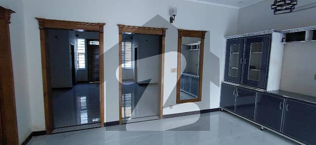 آئی 11/2 آئی ۔ 11,اسلام آباد میں 5 کمروں کا 6 مرلہ مکان 4.1 کروڑ میں برائے فروخت۔