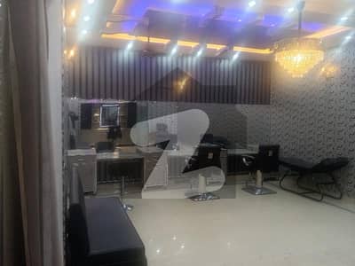 ریحان گارڈن فیز 1 ریحان گارڈن,لاہور میں 2 مرلہ دکان 55.0 ہزار میں کرایہ پر دستیاب ہے۔