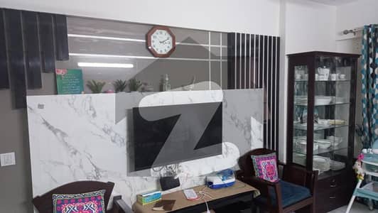 کنگز پریذیڈنسی گلستانِ جوہر,کراچی میں 3 کمروں کا 7 مرلہ فلیٹ 3.05 کروڑ میں برائے فروخت۔