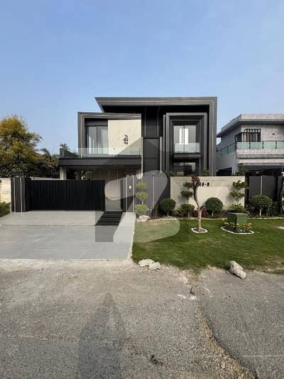 1 Kanal 100% Original Pick Luxury House For Rent Near Park Hot Location