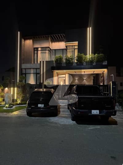 20 MARLA ELEGANT AND FULL FURNISHED SUPER HOT LOCATED BUNGALOW IS AVAILABLE IN THE BEST BLOCK OF DHA LAHORE.