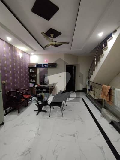 پاک عرب ہاؤسنگ سوسائٹی لاہور میں 2 کمروں کا 5 مرلہ بالائی پورشن 35.0 ہزار میں کرایہ پر دستیاب ہے۔