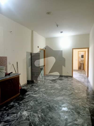 3 Bedrooms Apartment For Rent in Phase 5B Near Express Way