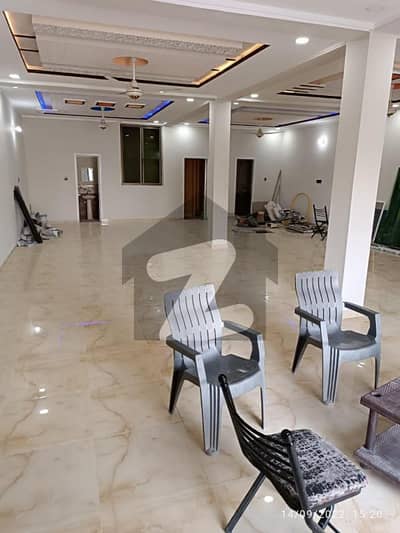 6 Marla Commercial Ground Floor Hall For Rent For Car Showroom | Ceremic Coating | WareHouse etc