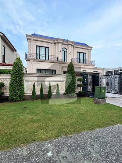 بحریہ ٹاؤن فیز 7 بحریہ ٹاؤن راولپنڈی,راولپنڈی میں 6 کمروں کا 1 کنال مکان 2.5 لاکھ میں کرایہ پر دستیاب ہے۔