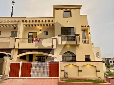 بحریہ ٹاؤن فیز 8 بحریہ ٹاؤن راولپنڈی,راولپنڈی میں 4 کمروں کا 5 مرلہ مکان 1.75 کروڑ میں برائے فروخت۔