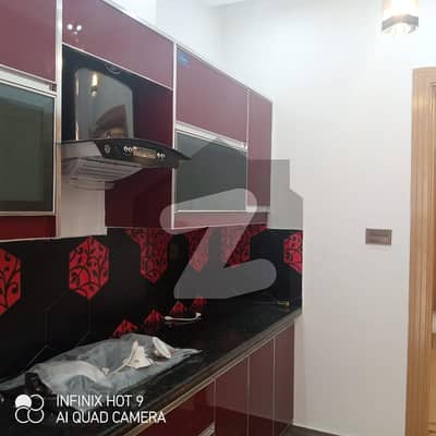 بحریہ ٹاؤن فیز 8 بحریہ ٹاؤن راولپنڈی,راولپنڈی میں 3 کمروں کا 5 مرلہ مکان 1.8 کروڑ میں برائے فروخت۔