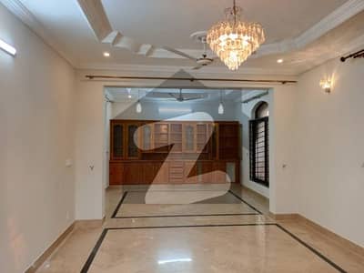 F11 Separate Beautiful Upper Portion For Rent 3Bedroom With Attached Bathroom Drawing Dining