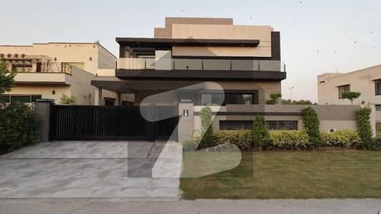 ڈی ایچ اے فیز 6 ڈیفنس (ڈی ایچ اے),لاہور میں 5 کمروں کا 1 کنال مکان 3.15 لاکھ میں کرایہ پر دستیاب ہے۔