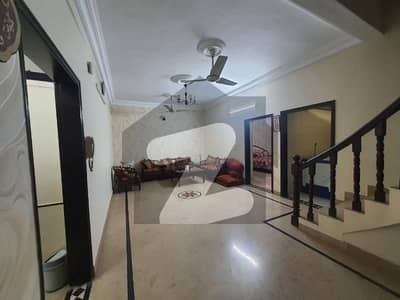 گلشنِ اقبال - بلاک 10 گلشنِ اقبال,گلشنِ اقبال ٹاؤن,کراچی میں 4 کمروں کا 16 مرلہ زیریں پورشن 1.4 لاکھ میں کرایہ پر دستیاب ہے۔