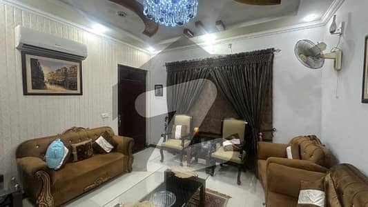 ابدالینز سوسائٹی ۔ بلاک سی ابدالینزکوآپریٹو ہاؤسنگ سوسائٹی,لاہور میں 5 کمروں کا 10 مرلہ مکان 4.8 کروڑ میں برائے فروخت۔