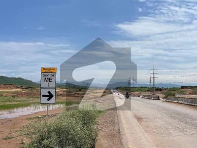 مارگلہ انکلیو اسلام آباد میں 10 مرلہ رہائشی پلاٹ 2.6 کروڑ میں برائے فروخت۔