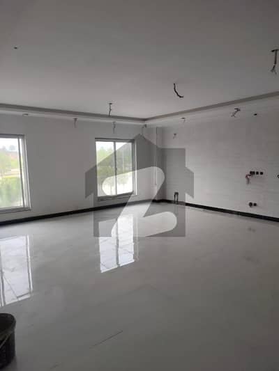 گلبرگ اسلام آباد میں 4 کنال عمارت 30.0 لاکھ میں برائے فروخت۔