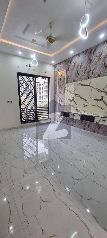 Facing Park Brand New 3 Marla Hose For Sale  Urgently On Inveser Price