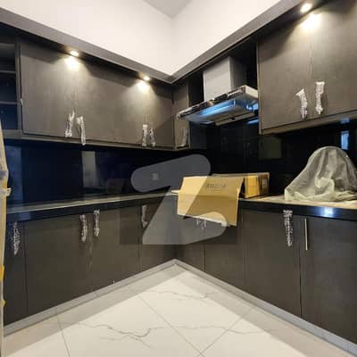 Exclusive 300yrds branded house