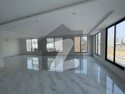 4 MARLA COMMERCIAL FLOOR IS AVAILABLE IN DHA TOP LOCATION FOR COMMERCIAL PURPOSE.