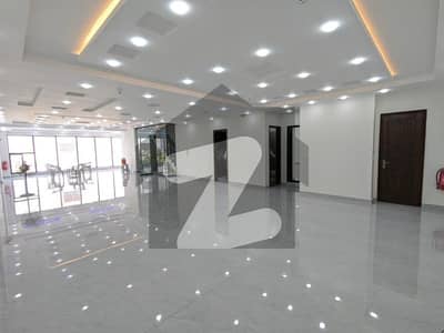 4 MARLA COMMERCIAL FLOOR IS AVAILABLE IN DHA TOP LOCATION FOR COMMERCIAL PURPOSE.