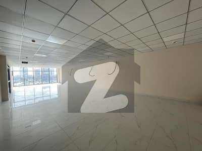 ڈی ایچ اے فیز 8 - کمرشل براڈوے ڈی ایچ اے فیز 8,ڈیفنس (ڈی ایچ اے),لاہور میں 4 مرلہ دفتر 60.0 ہزار میں کرایہ پر دستیاب ہے۔