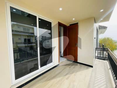 MPCHS Multi Garden B-17 Islamabad 7 Marla Luxury House Available For Sale