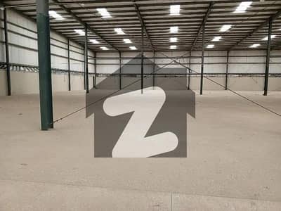 سندھ انڈسٹریل ٹریڈنگ اسٹی - ایس آئی ٹی ای کراچی میں 8 کنال گودام 16.2 لاکھ میں کرایہ پر دستیاب ہے۔