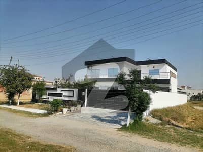 چنار باغ لاہور میں 5 کمروں کا 1 کنال مکان 3.6 کروڑ میں برائے فروخت۔