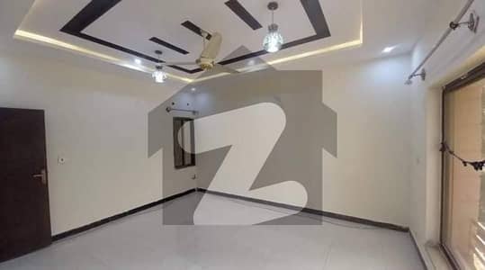 Bahria Enclave Sector B1 8 Marla Portion Available For Rent