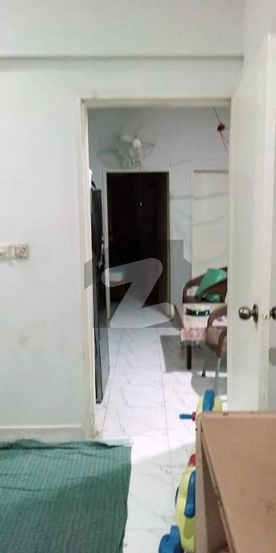 کے این گوہر گرین سٹی کراچی میں 2 کمروں کا 3 مرلہ فلیٹ 73.0 لاکھ میں برائے فروخت۔