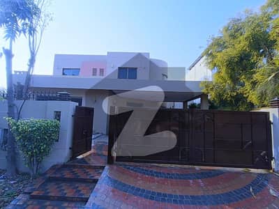 ڈی ایچ اے فیز 5 ڈیفنس (ڈی ایچ اے),لاہور میں 5 کمروں کا 1 کنال مکان 2.8 لاکھ میں کرایہ پر دستیاب ہے۔