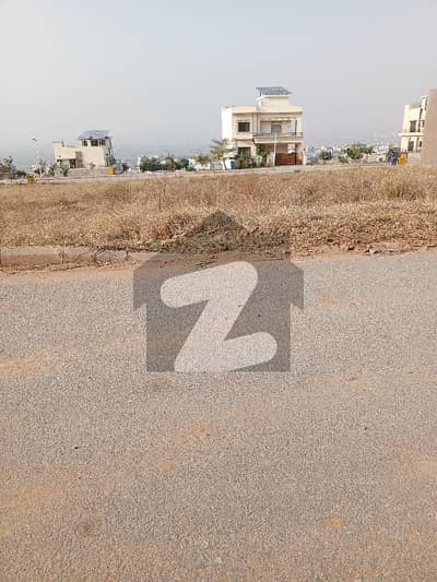 L Block 10 Marla Plot For Sale