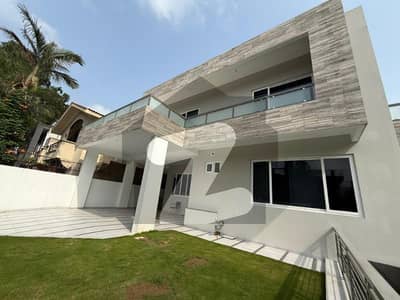 ایف ۔ 7 اسلام آباد میں 6 کمروں کا 2 کنال مکان 11.0 لاکھ میں کرایہ پر دستیاب ہے۔