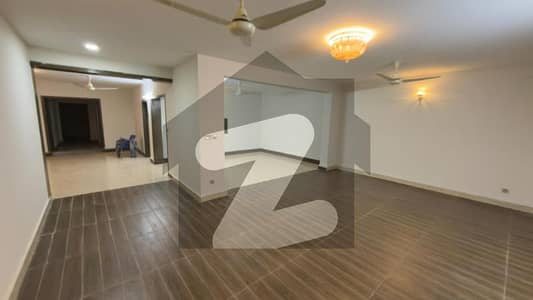 ایف ۔ 11 اسلام آباد میں 3 کمروں کا 1 کنال مکان 2.0 لاکھ میں کرایہ پر دستیاب ہے۔