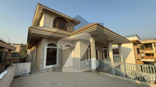 ایف ۔ 11 اسلام آباد میں 3 کمروں کا 1 کنال بالائی پورشن 1.9 لاکھ میں کرایہ پر دستیاب ہے۔