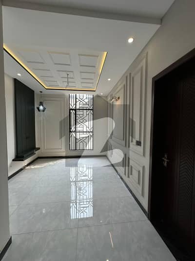 5.5 Marla cornor house for sale in etihad town phase 1