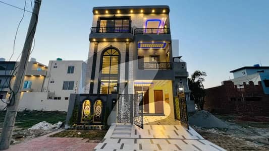 5 Marla Beautiful House for Sale in B Block Central Park Lahore