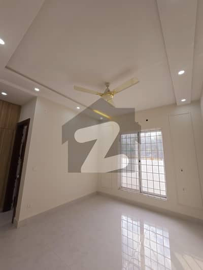 بحریہ انکلیو - سیکٹر این بحریہ انکلیو,بحریہ ٹاؤن,اسلام آباد میں 3 کمروں کا 5 مرلہ مکان 2.65 کروڑ میں برائے فروخت۔