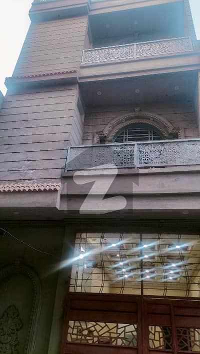 کینال بینک ہاؤسنگ سکیم لاہور میں 4 کمروں کا 3 مرلہ مکان 1.6 کروڑ میں برائے فروخت۔