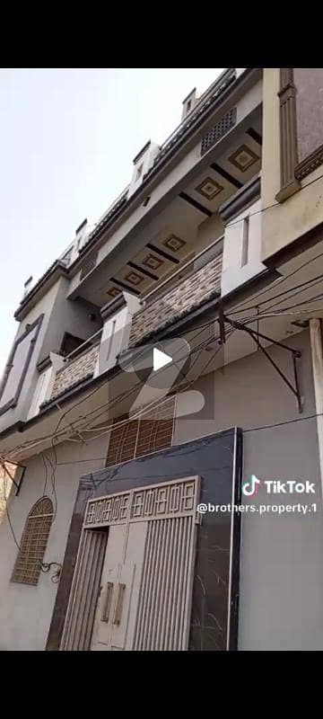 گوهدپور سیالکوٹ میں 4 کمروں کا 2 مرلہ مکان 95.0 لاکھ میں برائے فروخت۔