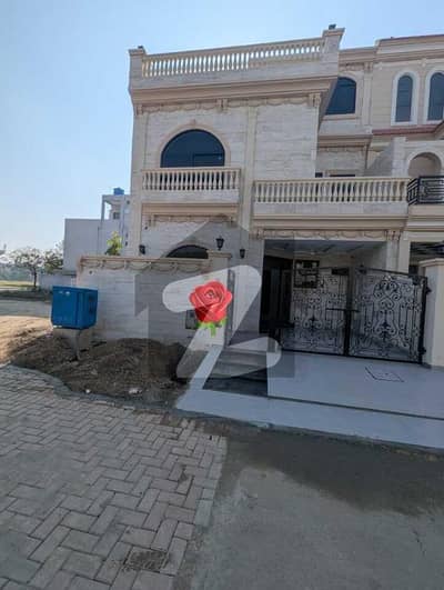 لیک سٹی - سیکٹر ایم-7اے لیک سٹی,رائیونڈ روڈ,لاہور میں 6 کمروں کا 7 مرلہ مکان 3.25 کروڑ میں برائے فروخت۔