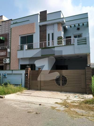 10 Marla new upper portion Available For Rent