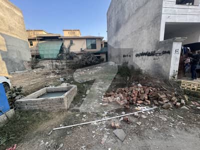 ایچیسن سوسائٹی لاہور میں 5 مرلہ رہائشی پلاٹ 1.0 کروڑ میں برائے فروخت۔