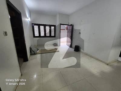 گلشنِ اقبال گلشنِ اقبال ٹاؤن,کراچی میں 5 کمروں کا 10 مرلہ مکان 1.8 لاکھ میں کرایہ پر دستیاب ہے۔