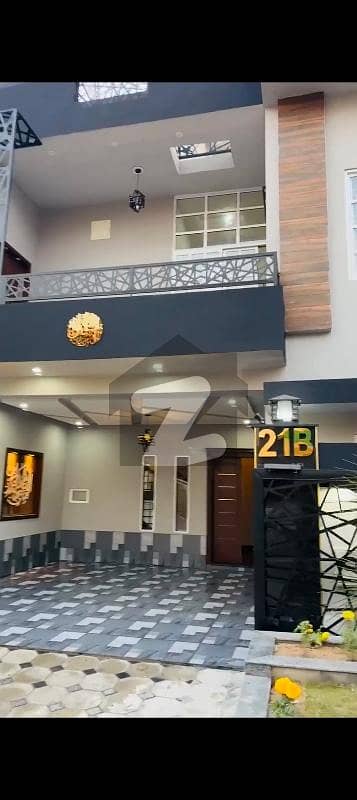 جناح گارڈنز ایف ای سی ایچ ایس,اسلام آباد میں 4 کمروں کا 7 مرلہ مکان 3.5 کروڑ میں برائے فروخت۔