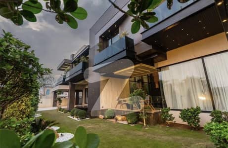 ڈی ایچ اے فیز 3 - بلاک ڈبل ایکس فیز 3,ڈیفنس (ڈی ایچ اے),لاہور میں 5 کمروں کا 2 کنال مکان 13.0 کروڑ میں برائے فروخت۔