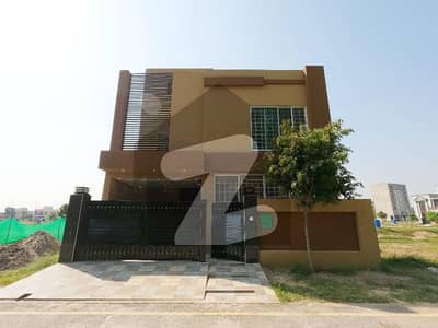 Stunning 5 Marla House In OLC 2 - Block M Available