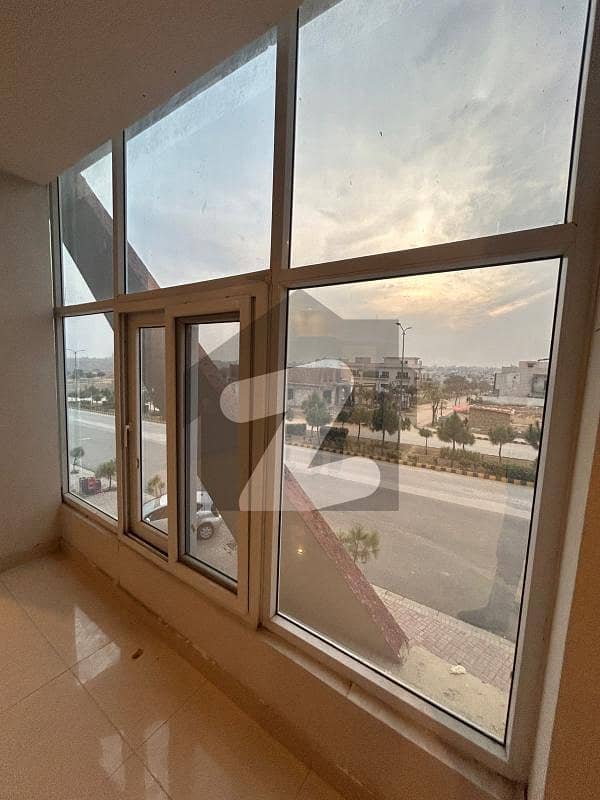 TOP CITY-1 GOOD LOCATION Flat AVAILABLE TOP CITY-1 GOOD LOCATION Flat AVAILABLE