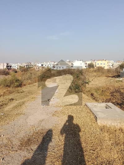 آئی ۔ 14/2 آئی ۔ 14,اسلام آباد میں 6 مرلہ رہائشی پلاٹ 1.45 کروڑ میں برائے فروخت۔