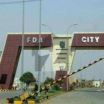 FDA CITY A3 1 kanal Park Facing Plot For Sale Prime Location East & West Open Location Available
